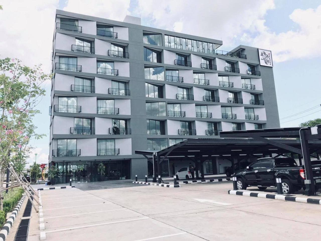 The 28Th Hotel Kanchanaburi Exteriér fotografie
